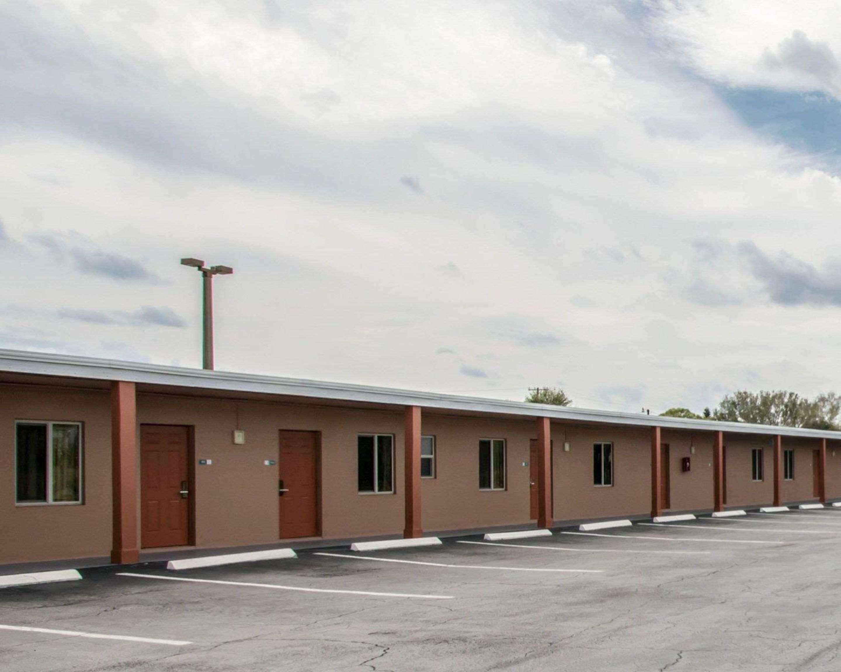 Rodeway Inn Fort Pierce Us Highway 1 Exterior foto